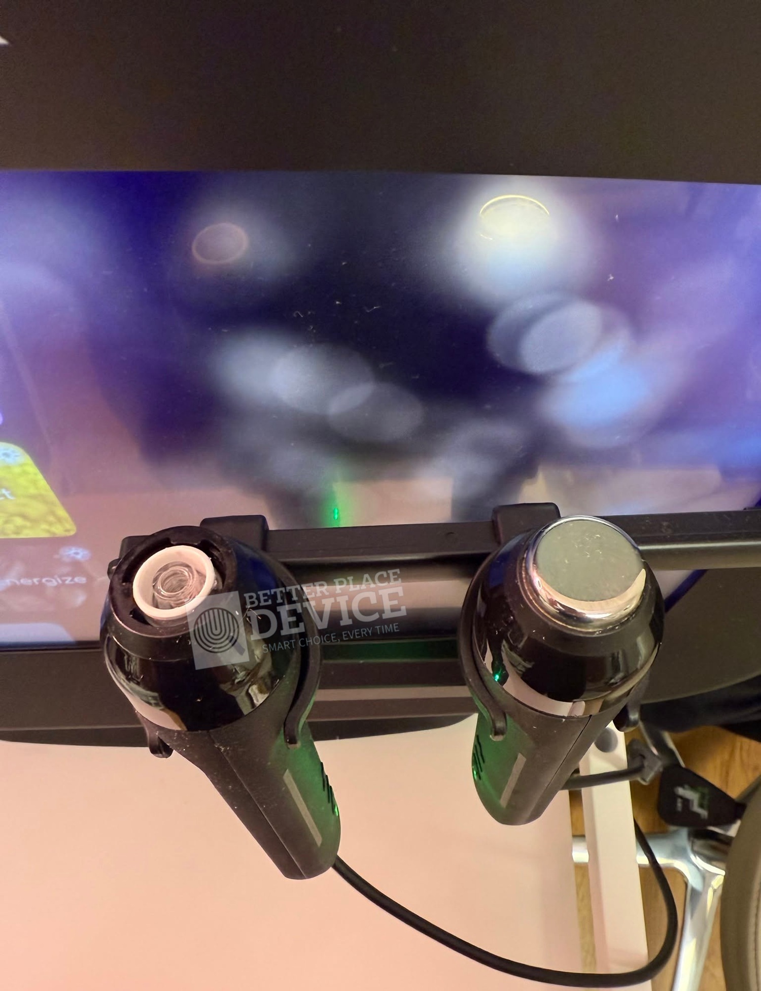Geneo X Glo2 Facial System + consumables (free)