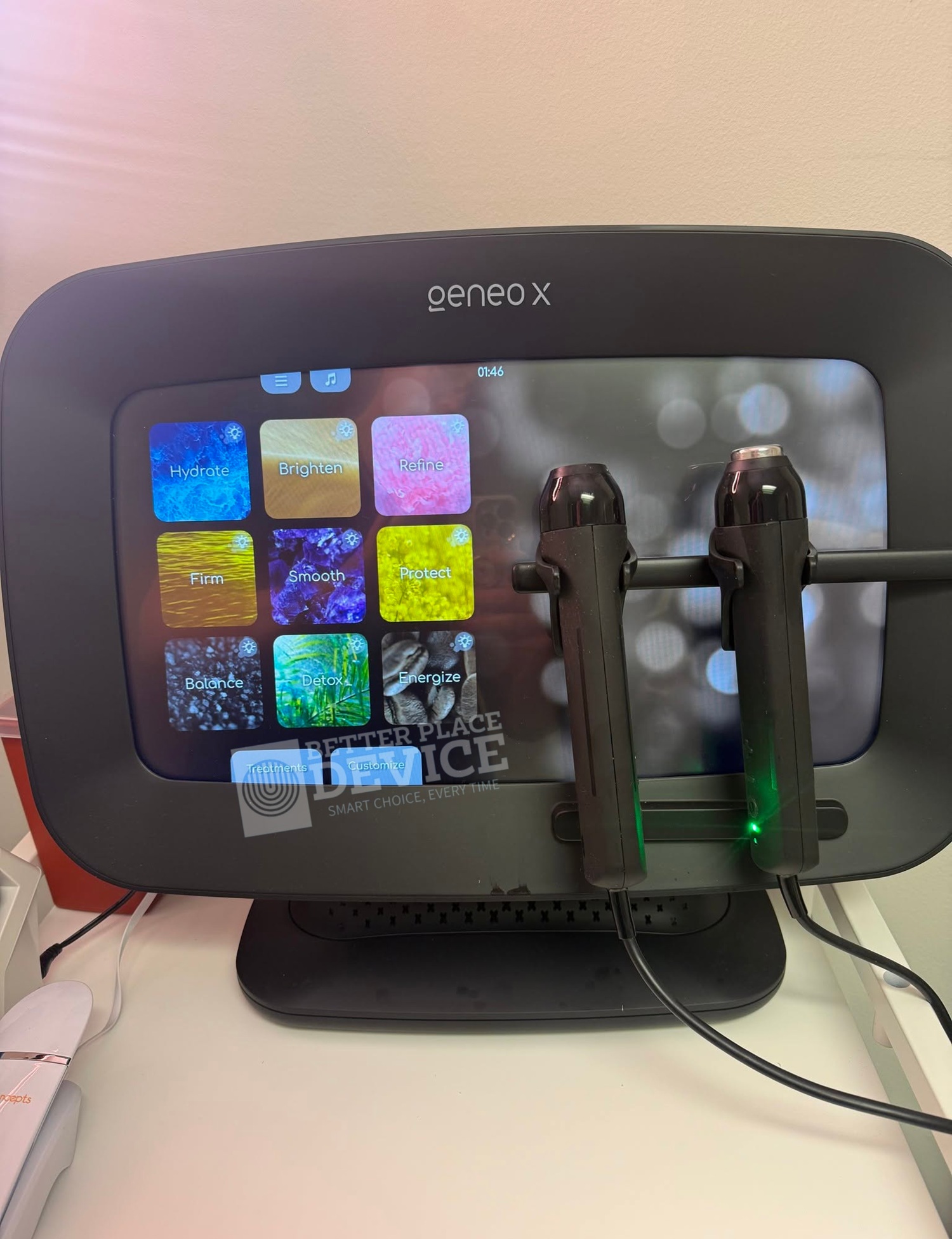 Geneo X Glo2 Facial System + consumables (free)
