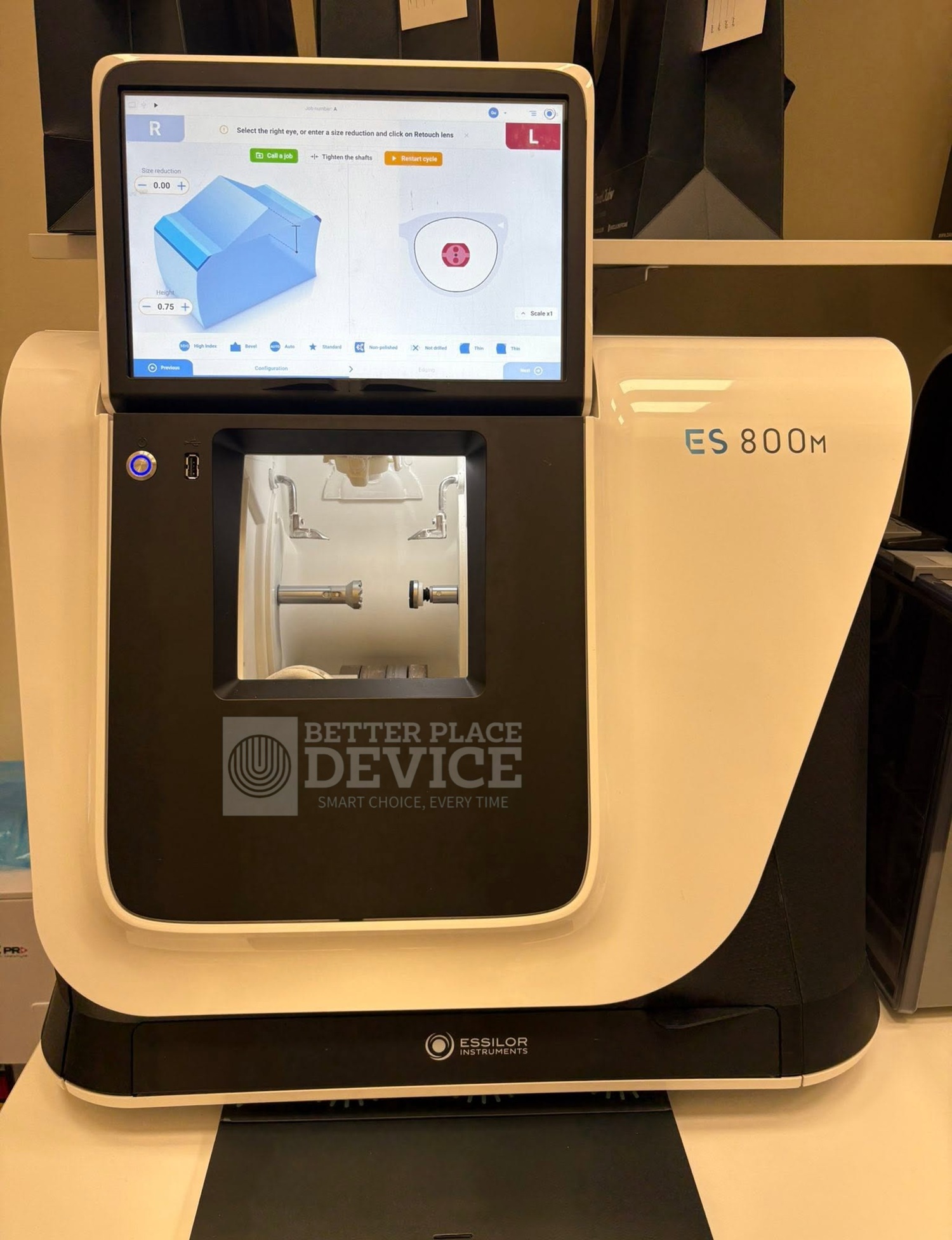 Essilor ES 800M Edger with TCB 800 Tracer/Blocker