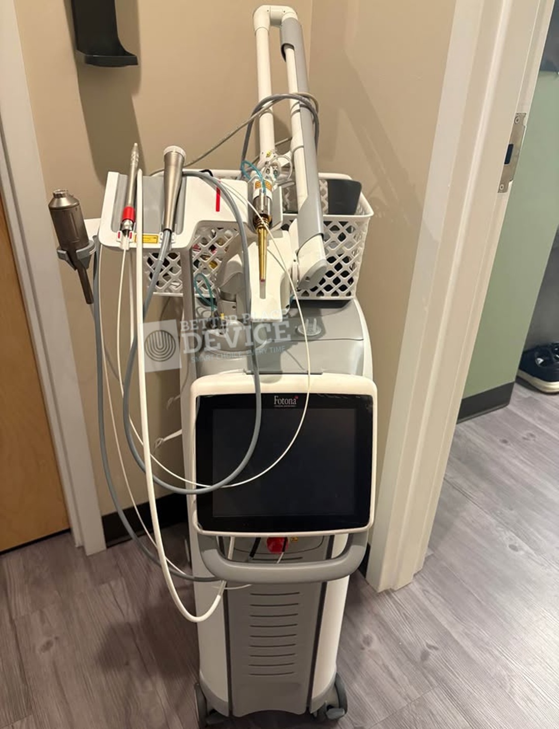 Fotona LightWalker AT-S Dental Laser system - Better Place Device